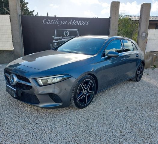 MERCEDES-BENZ Mercedes-benz A 180 d Sport pelle,led