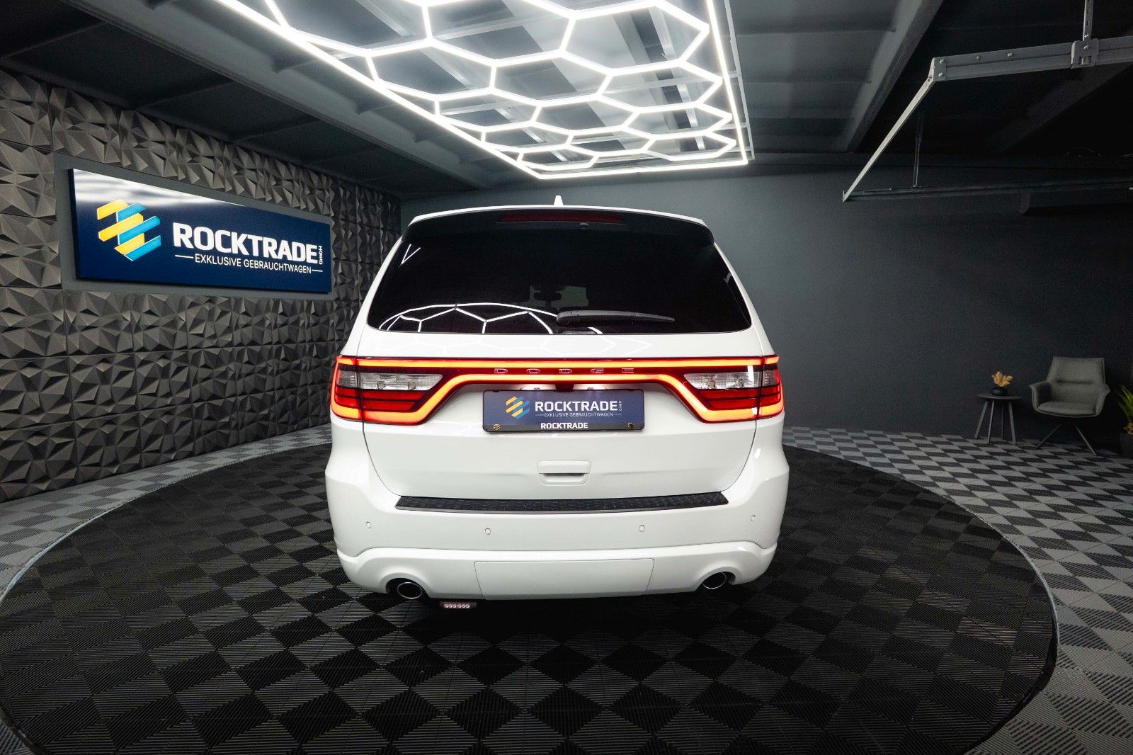 Fahrzeugabbildung Dodge Durango 3.6 V6 GT+ 4x4 SRT Night-Paket Modell 22