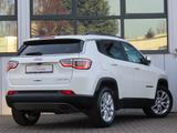 Jeep Compass 1.3 T-GDI I4 Autom. Leder PDC Kamera - Jeep Compass mit Benzin-Antrieb: Automatik