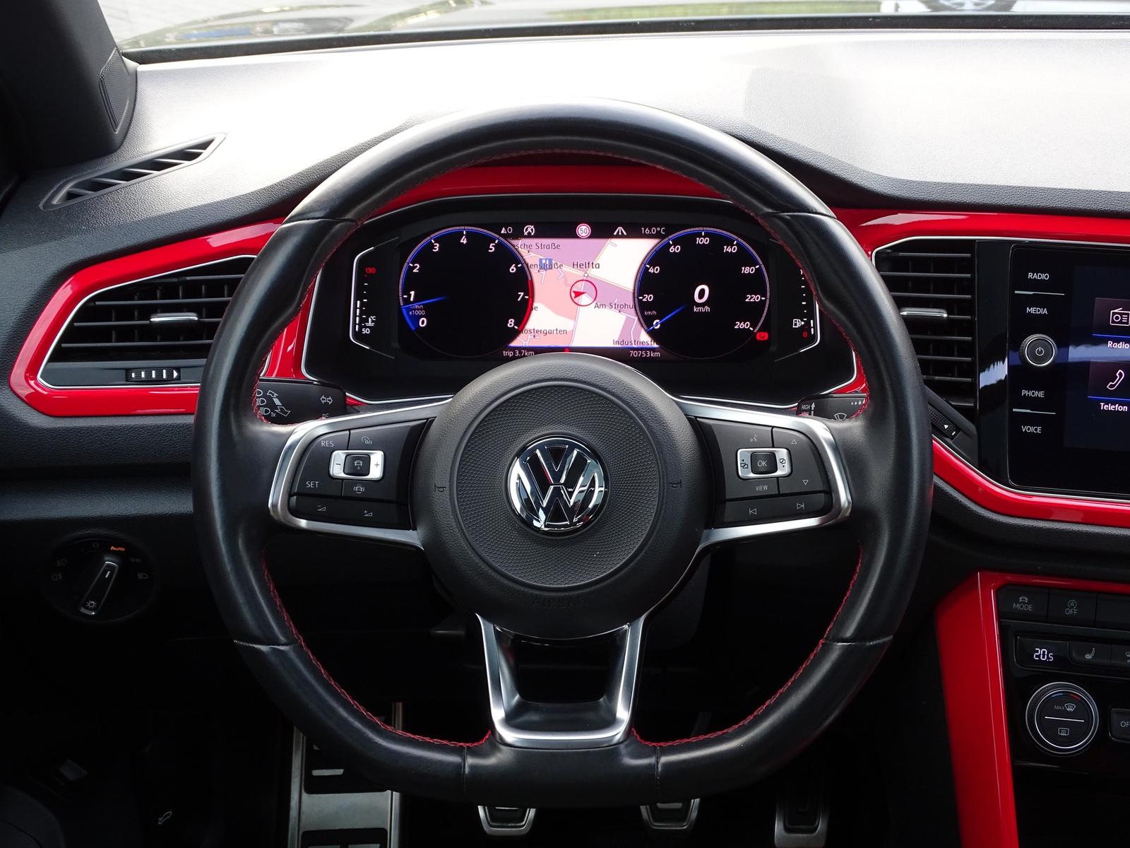 Volkswagen T-Roc 1.5 TSI Sport LED Navi ACC Panorama PDC
