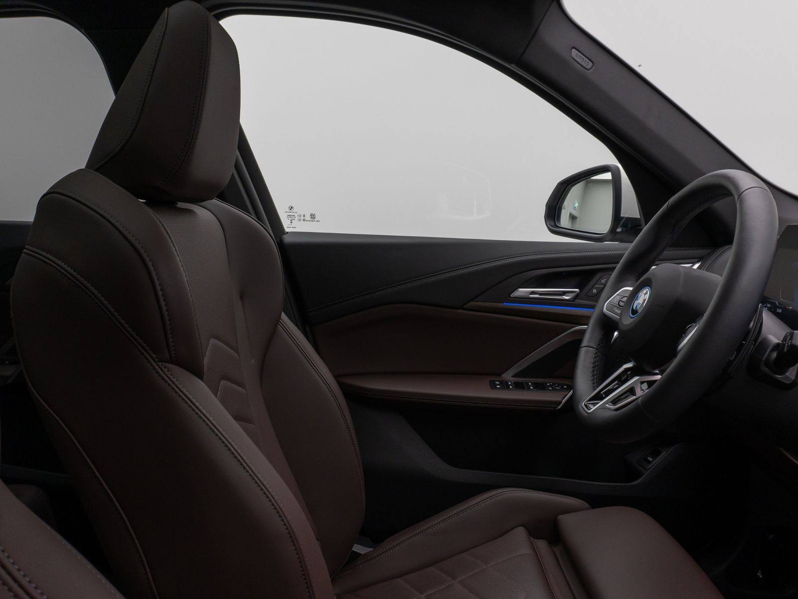 Fahrzeugabbildung BMW X1 xD30e M Sport Panorama 360°HUD DAB H/K AHK