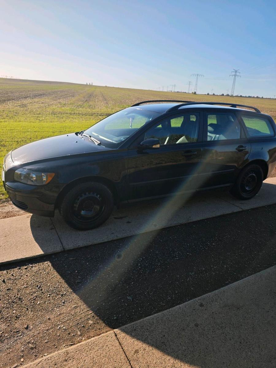 Volvo V50 2005 — вигляд ззаду