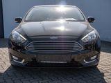Ford Focus Titanium 5-türig 1.0l 92KW - Ford Focus: 1.9