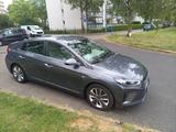 Hyundai IONIQ 1.6l GDi HYBRID Premium, AHK  - Hyundai IONIQ von privat