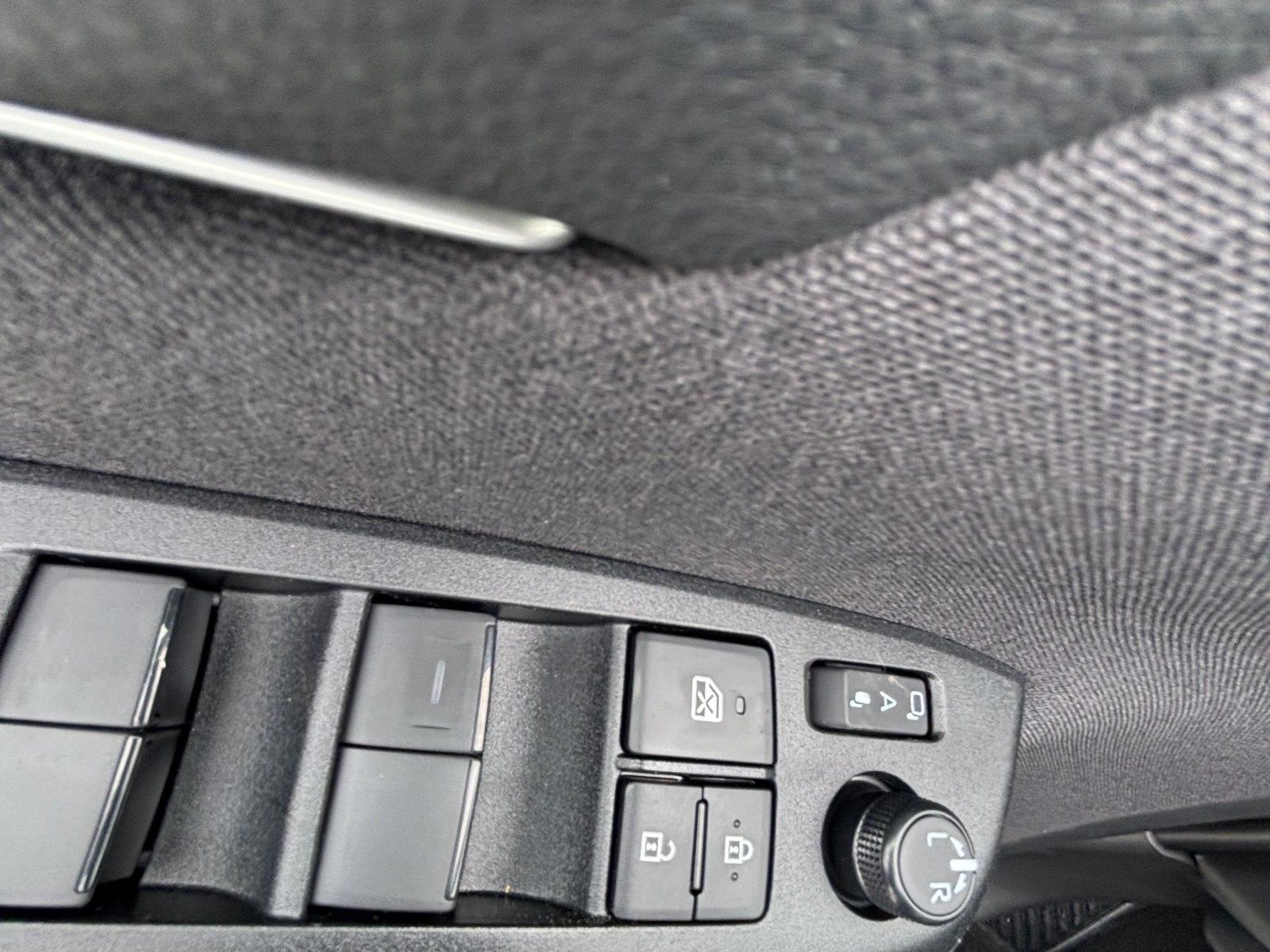 Mazda 2 Hybrid 1.5 VVT-i 116 CVT Exclusive-Line