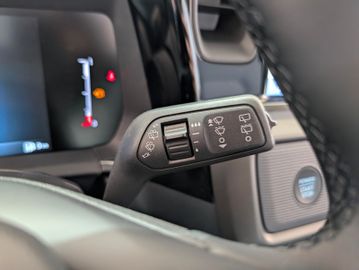 Ford Tourneo Courier Titanium WipaAHK 5JGarantie!