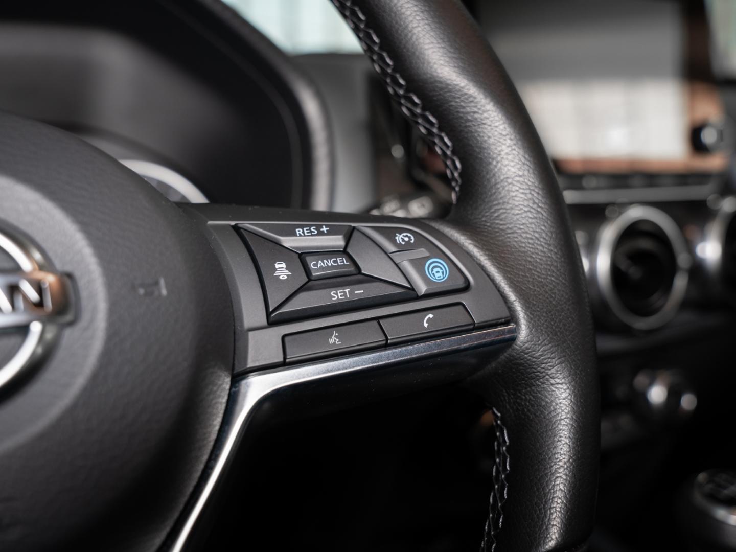 Nissan Juke N-Connecta Apple CarPlay Android Auto Navi 