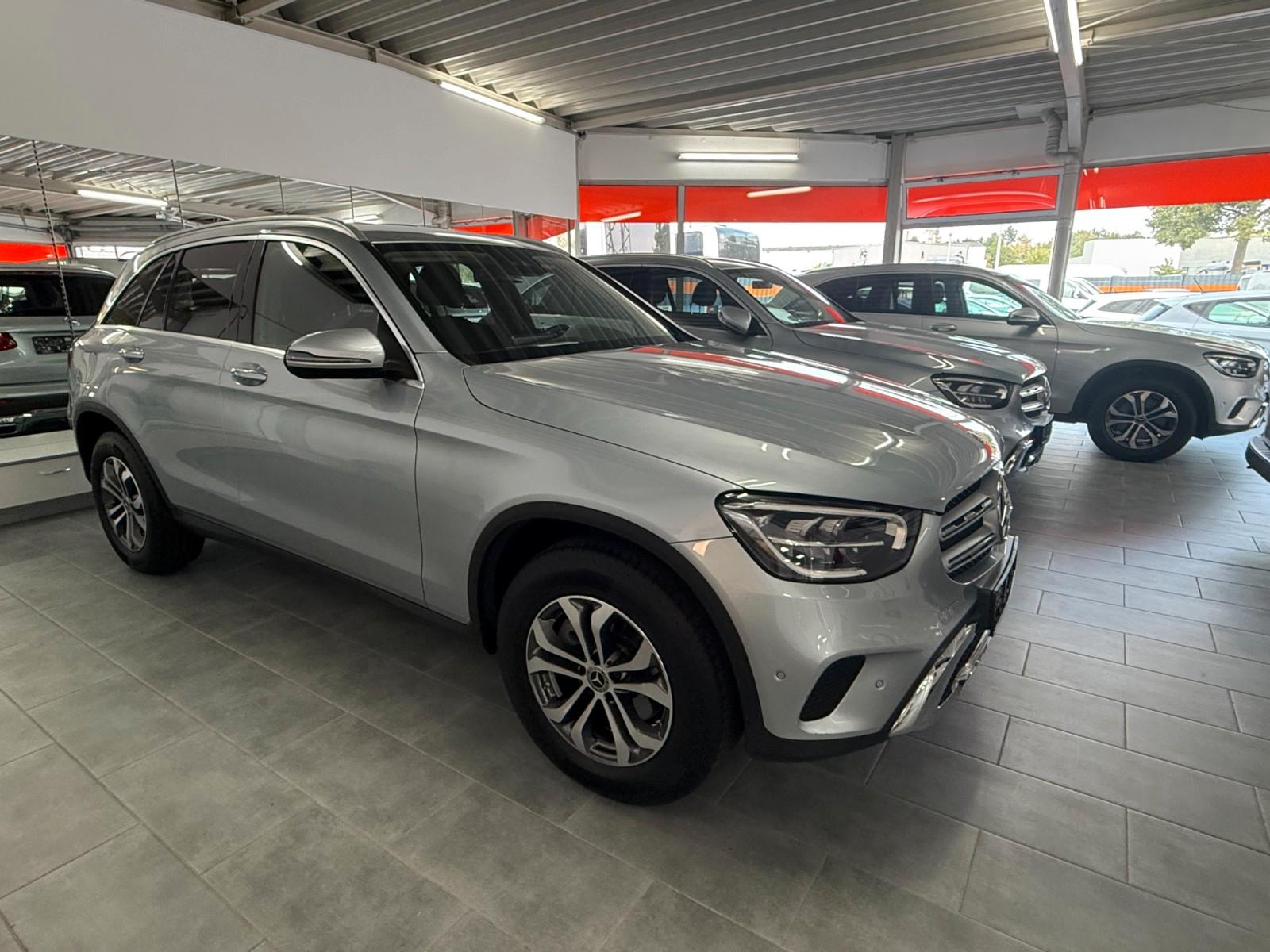 Mercedes-Benz GLC 220d 4MATIC/LED/KAMERA/SHZ/DISTR/NAVI/CARPLA