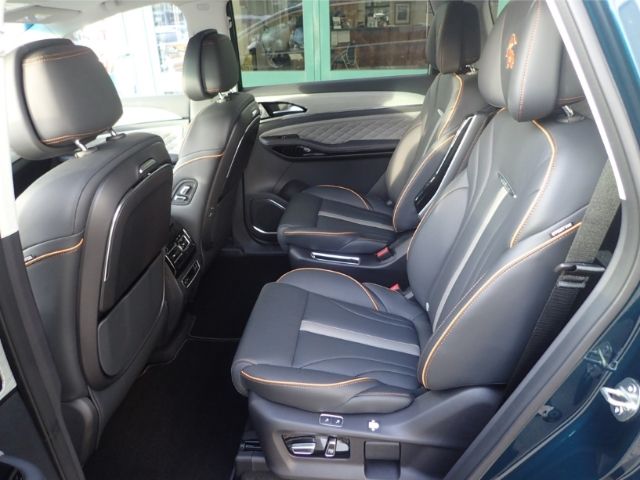 Fahrzeugabbildung DFSK Forthing 4 U Tour Noble 1,5T 7Sitzer Shz Pano LE