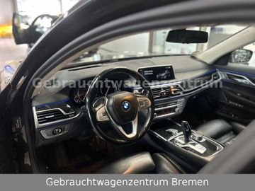 BMW 740 - 7