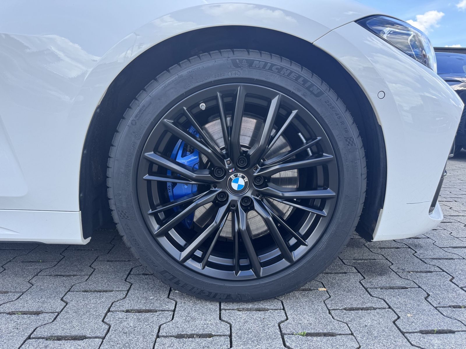 BMW M440i Coupe DrivAss Laser HeadUp Hifi KeyLess Me foto 2