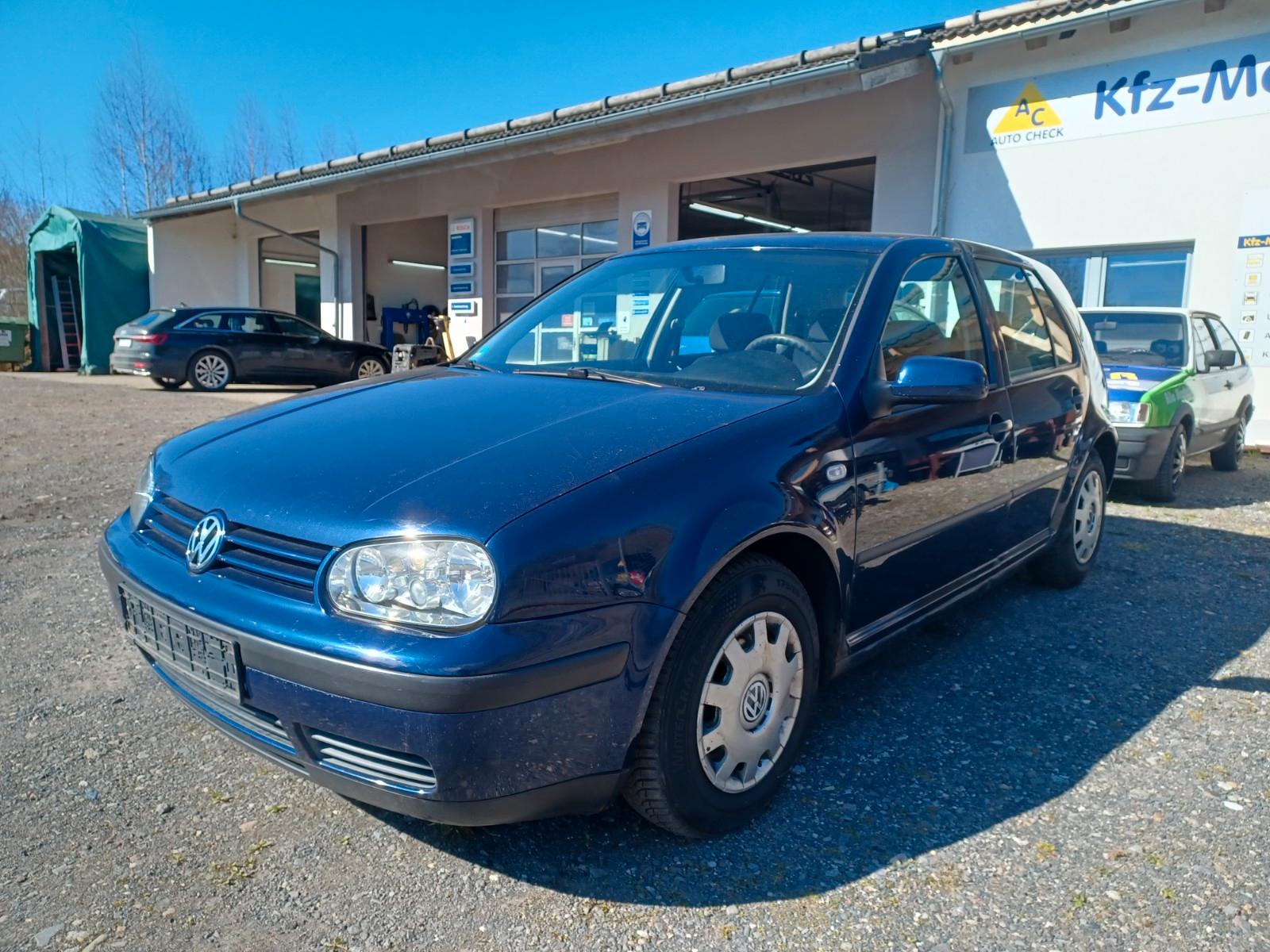 Volkswagen Golf IV 1.6, 5-türig, Vierzylinder-Motor
