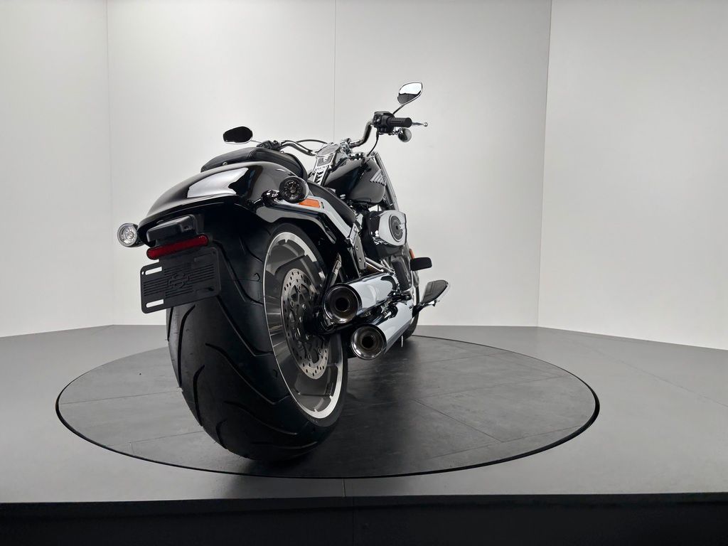 Fahrzeugabbildung Harley-Davidson SOFTAIL FAT BOY 117 *NEUWERTIGER ZUSTAND