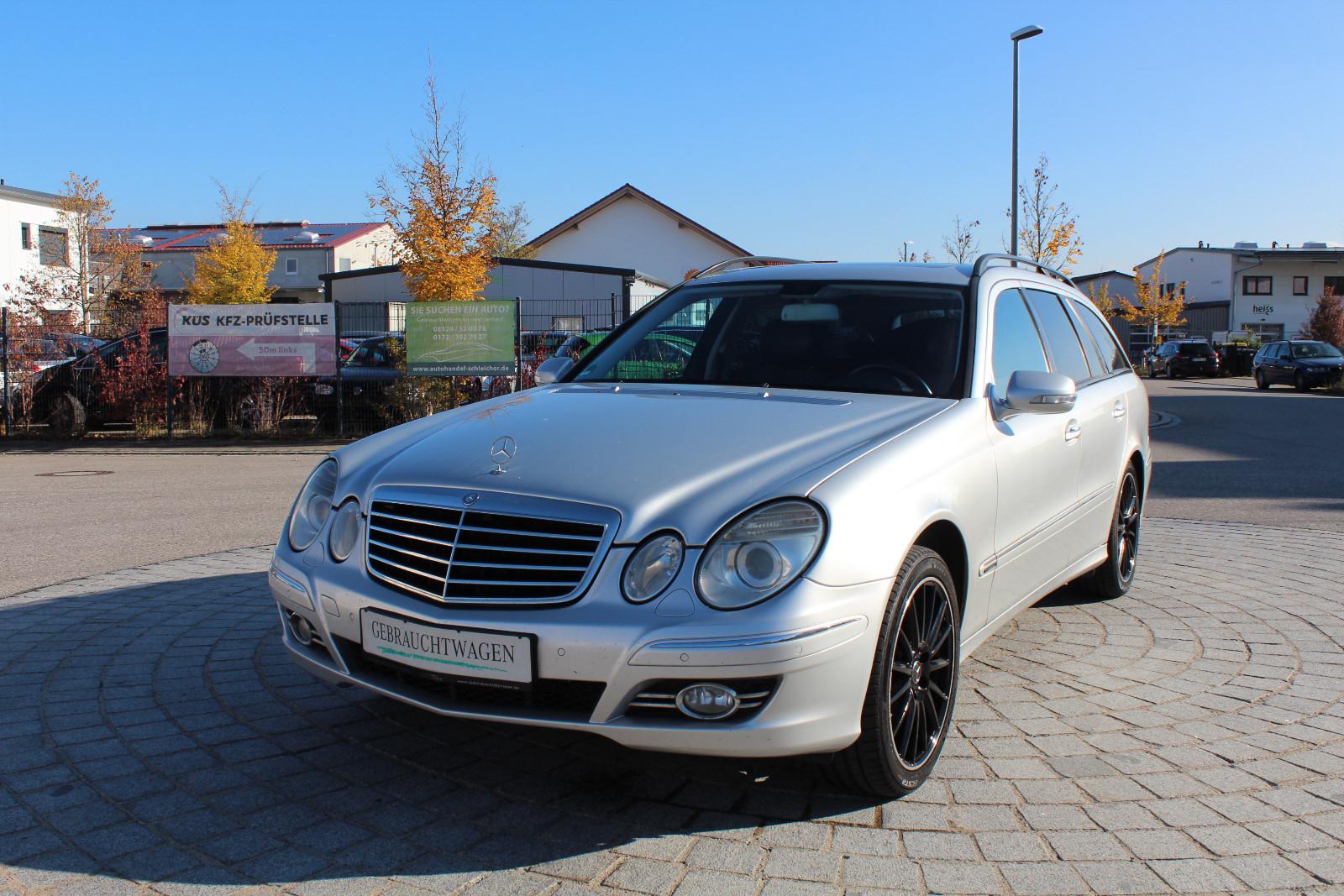 Mercedes-Benz E200 2008 — салон