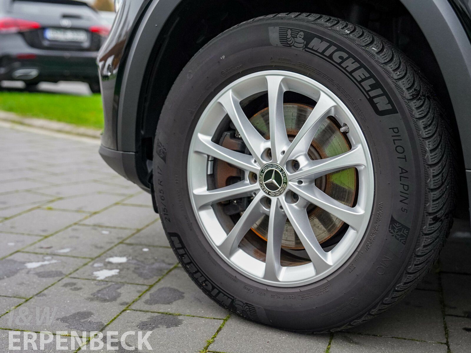 Fahrzeugabbildung Mercedes-Benz GLB 200 d Progressive Multibeam Kam EasyP Totwkl