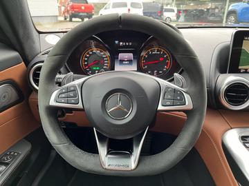صورة 10 لـ 2015 Mercedes-BENZ AMG GT