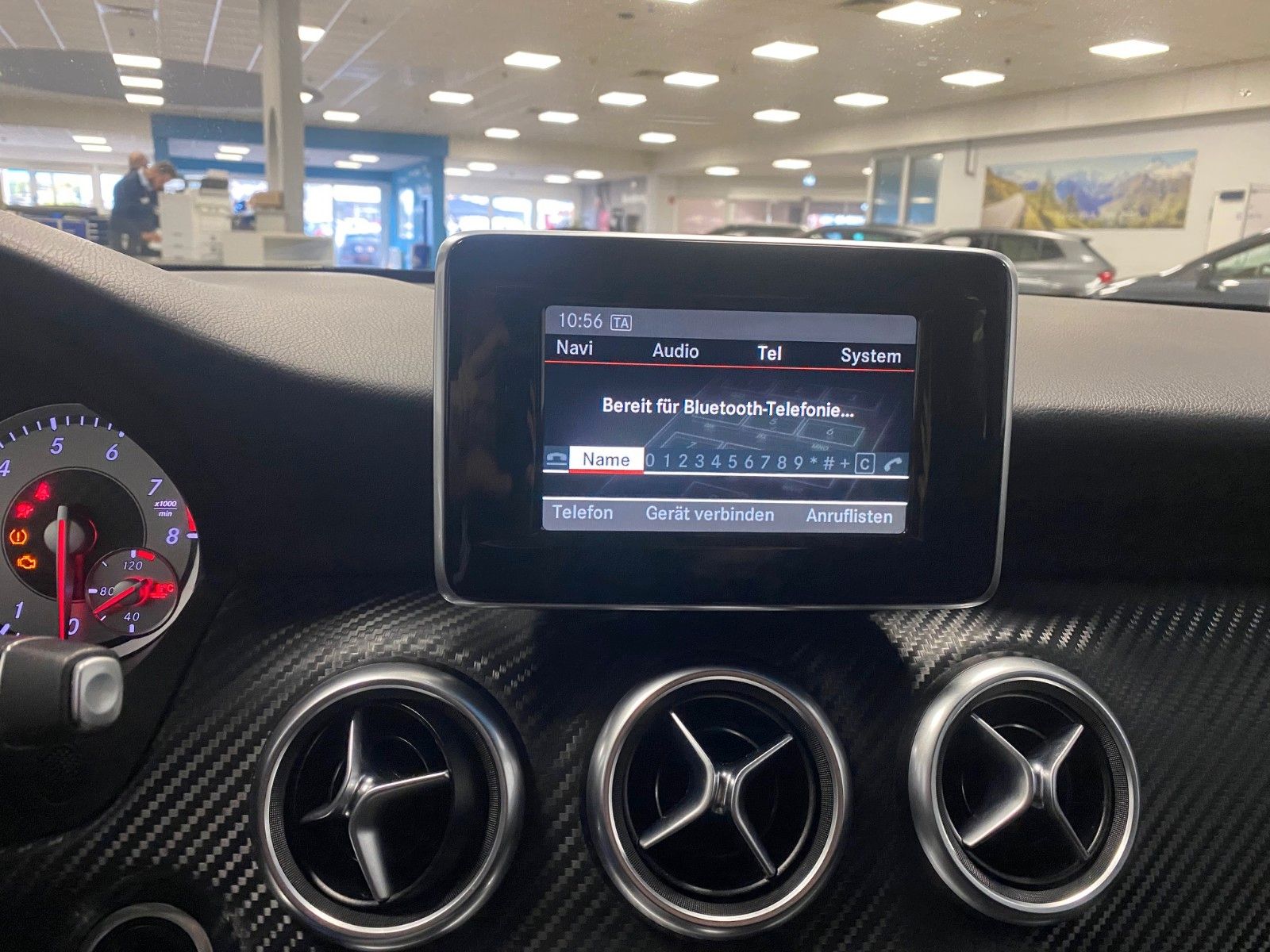 Fahrzeugabbildung Mercedes-Benz A 180 StreetStyle+NAVI+18"+AMG Optik Paket+DCT+