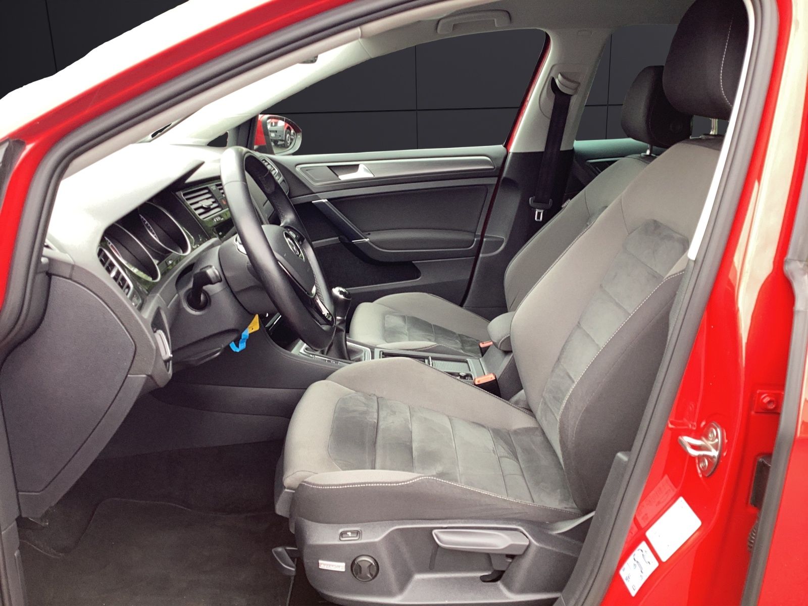 Fahrzeugabbildung Volkswagen Golf VIII TSI Comfortline