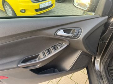 Ford Focus - 10