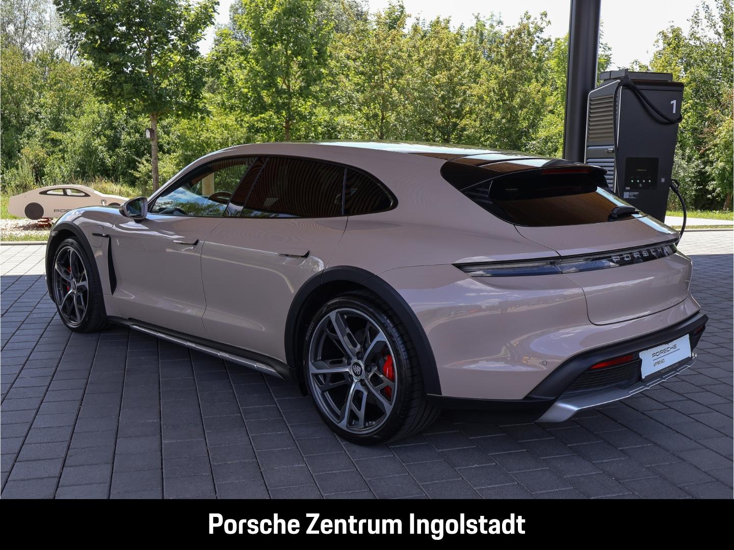 Porsche Taycan 4S Cross Turismo Beifahrerdisplay HeadUpD