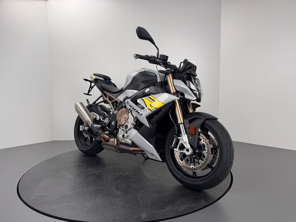 Fahrzeugabbildung BMW S1000 R *TOP-ZUSTAND *SCHMIEDERÄDER