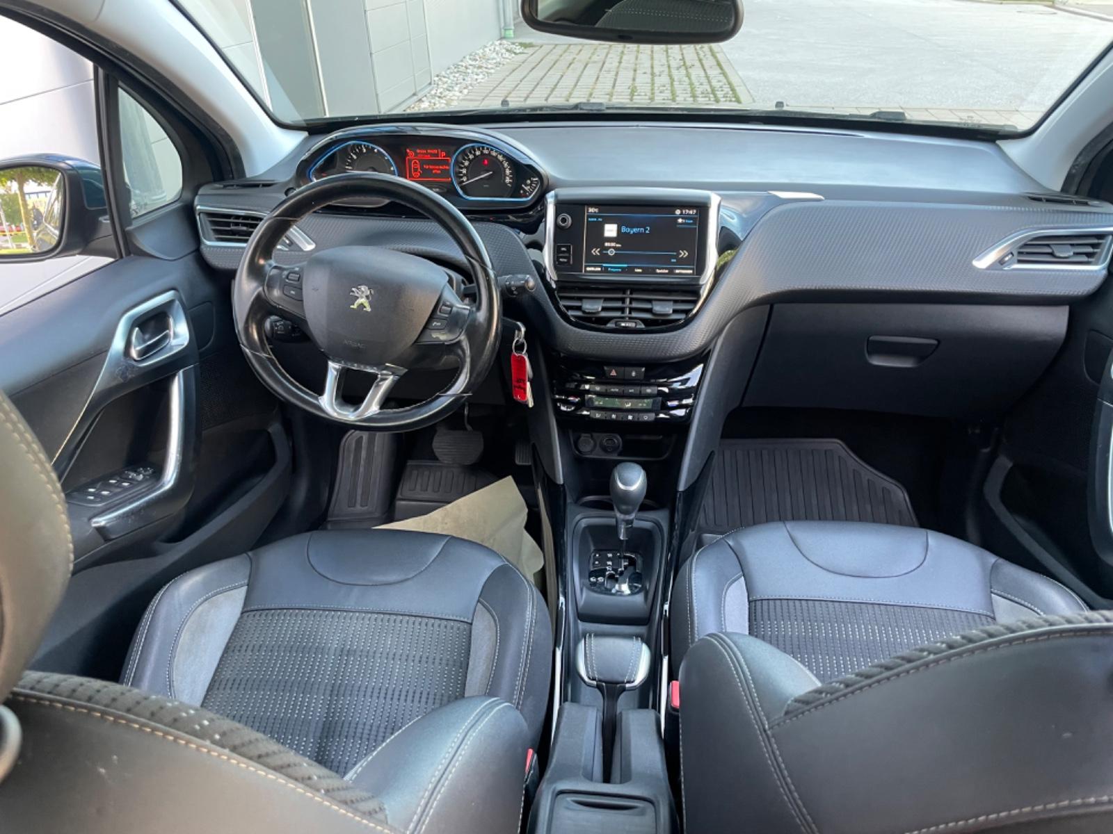 Peugeot 2008 Allure Automatik/Leder/Klima