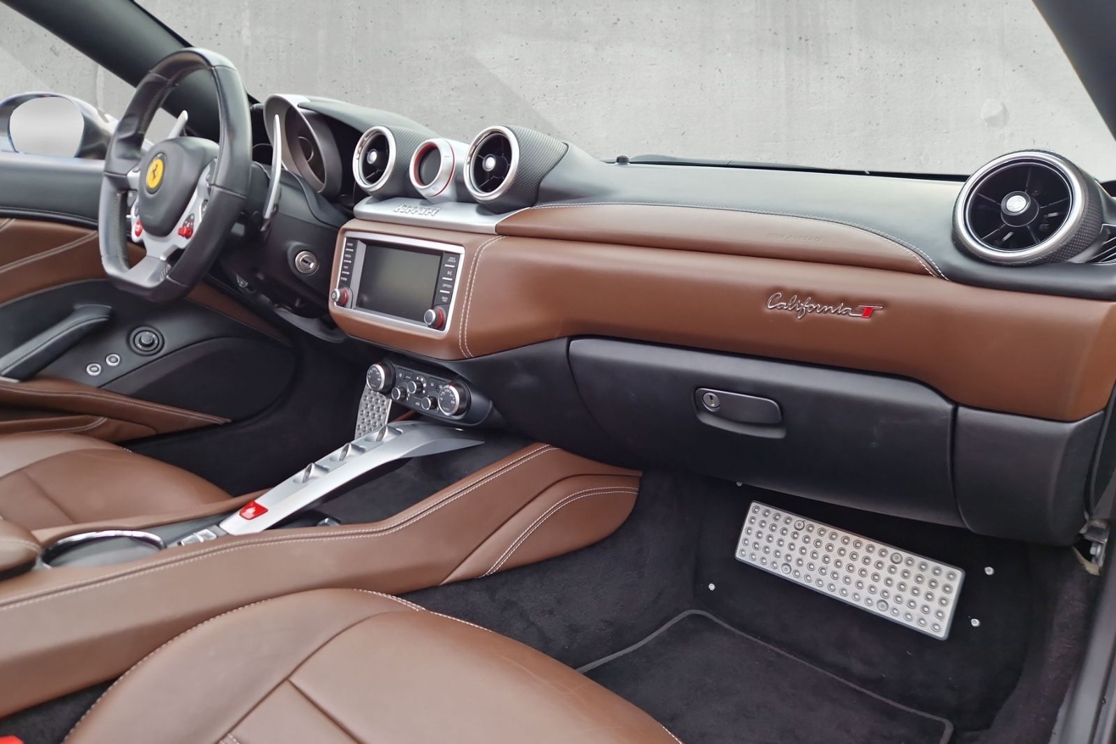 Fahrzeugabbildung Ferrari California T*CarPlay*JBL*Approved