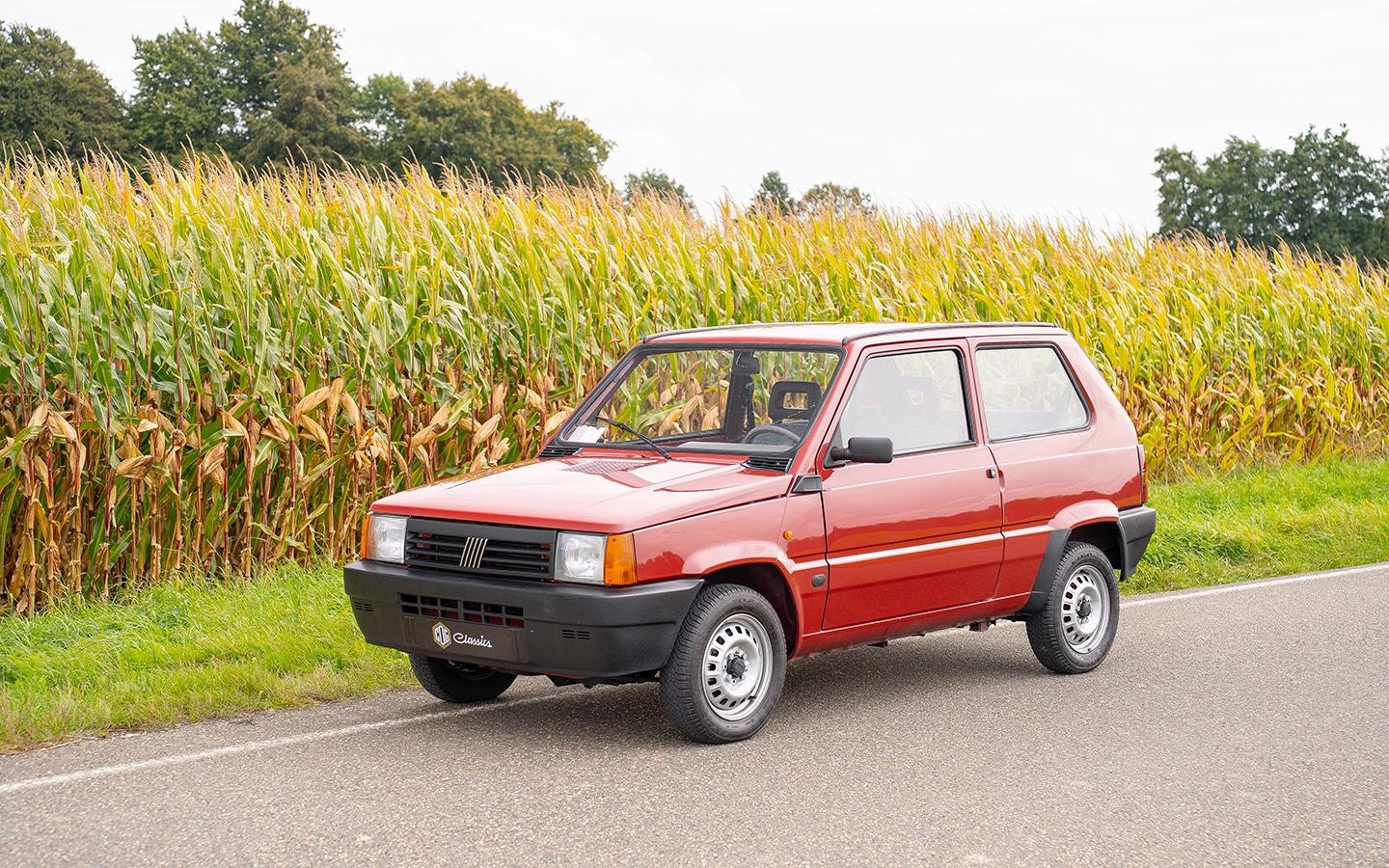 Fiat Panda Young/9800km/Neuwagenzustand/Erstlack