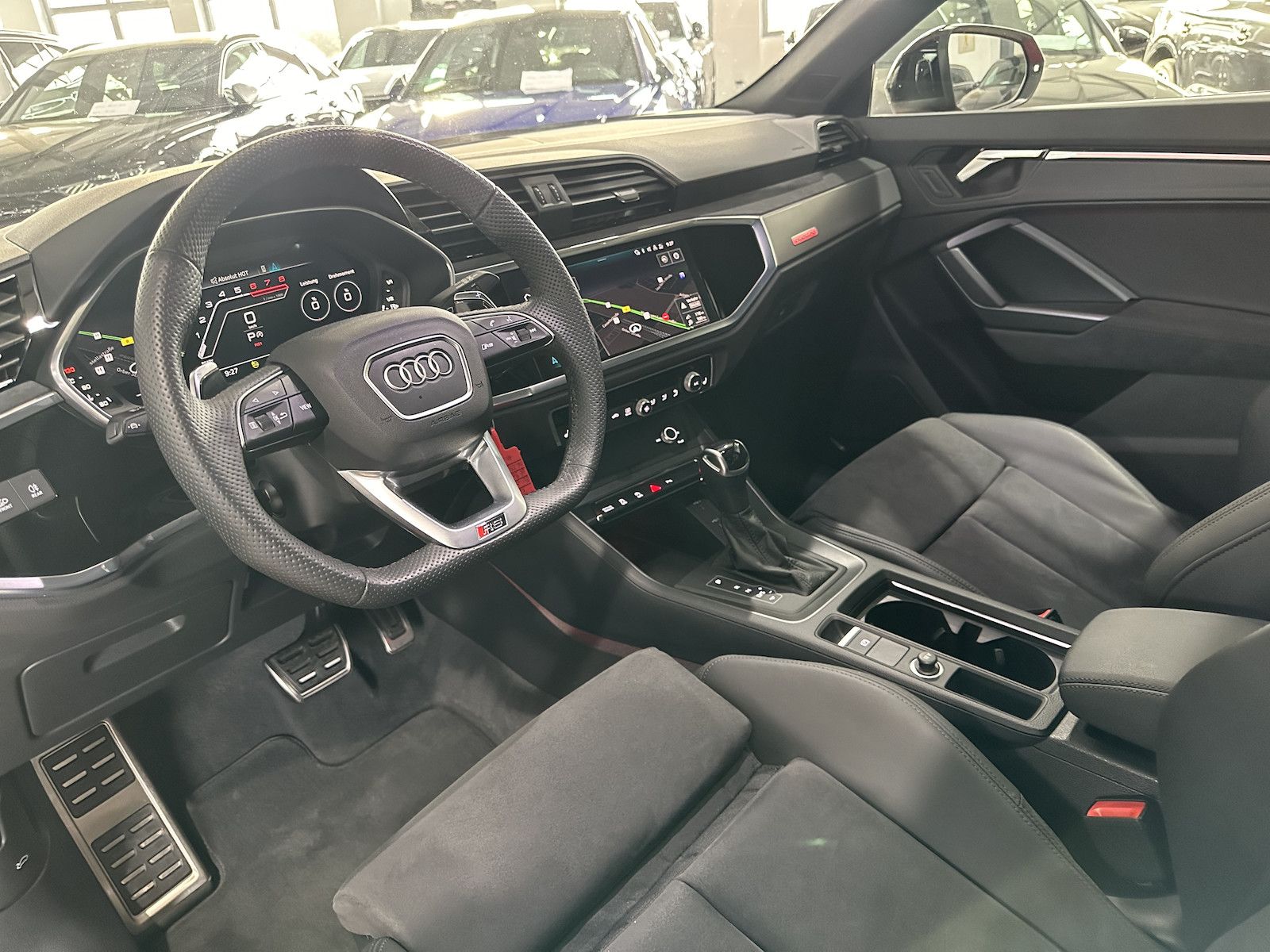 Fahrzeugabbildung Audi RS Q3 Sportback quatt/Matrix/RS-AbGas/Pano/RFK/
