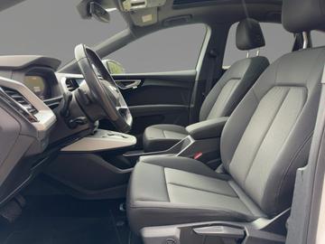 صورة 8 لـ 2024 AUDI Q4 E-TRON