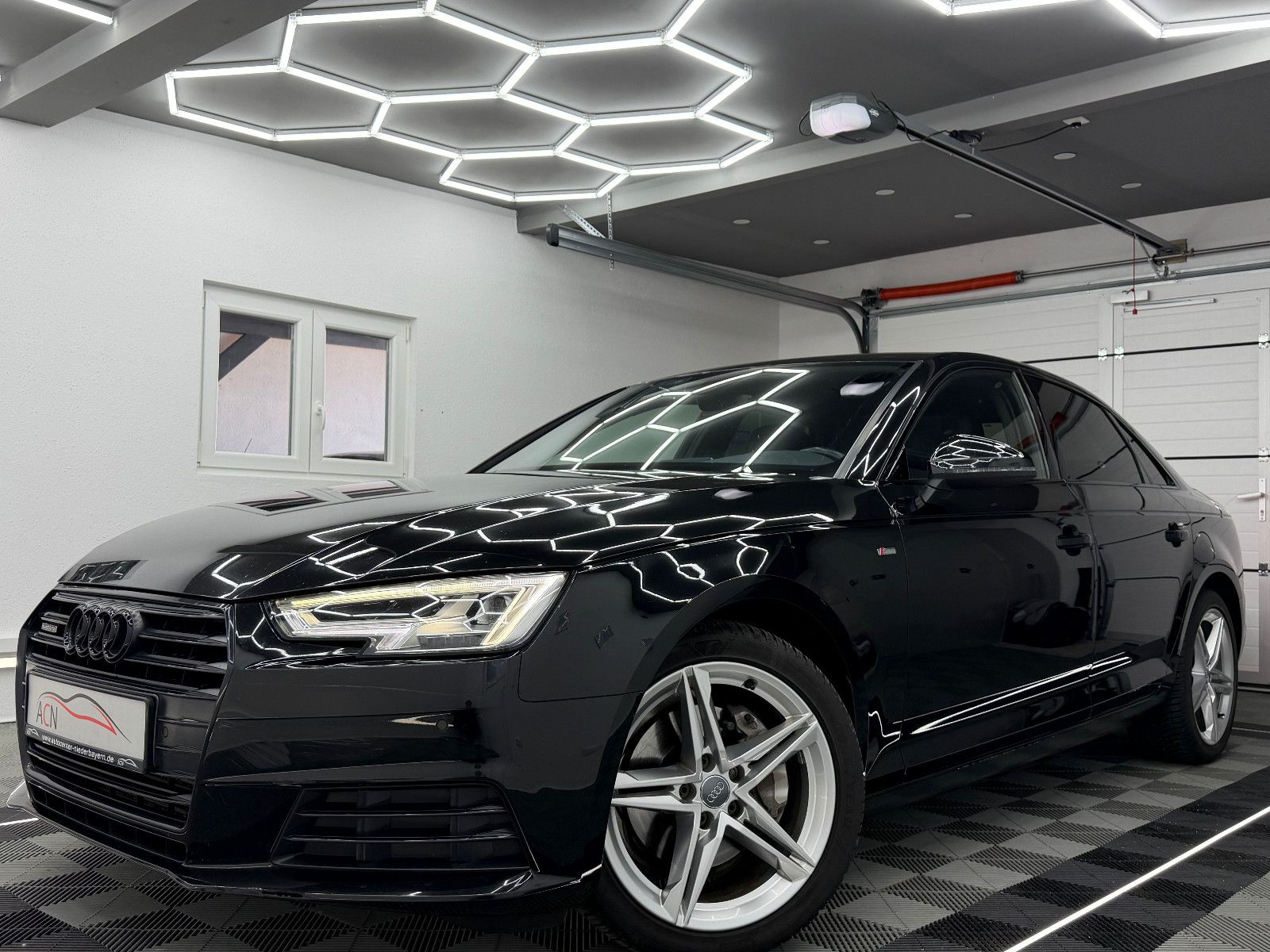 Fahrzeugabbildung Audi A4 3.0 Lim. Quattro S-LINE/DAB/B&O/MATRIX/VRTL