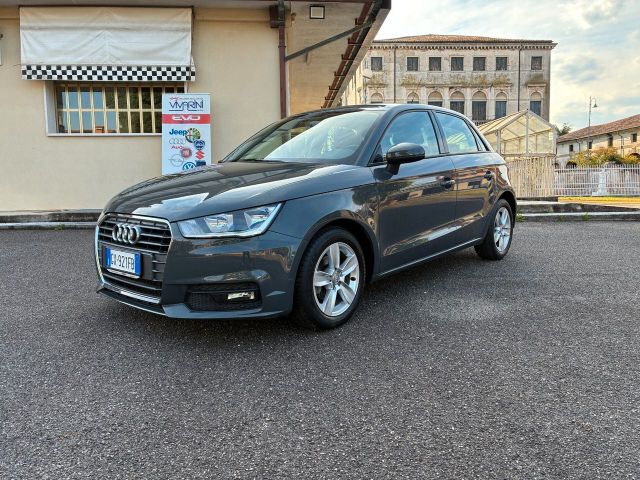 AUDI Audi A1 1.0 TFSI ultra Admired