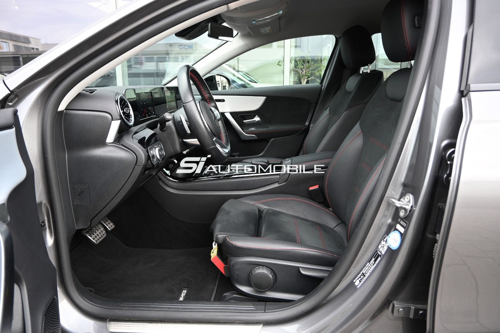 Fahrzeugabbildung Mercedes-Benz A 220 d DCT Limousine AMG Line °NIGHT°ACC°360°