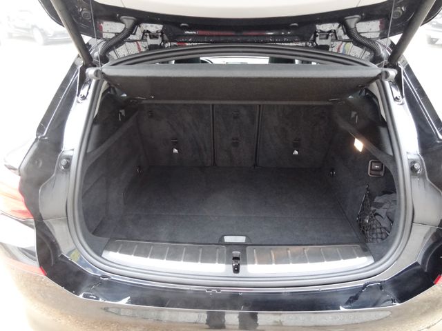 Fahrzeugabbildung BMW X2 sDrive 18d/M-Paket/Pano/HUD/Kamera/Navi/150PS