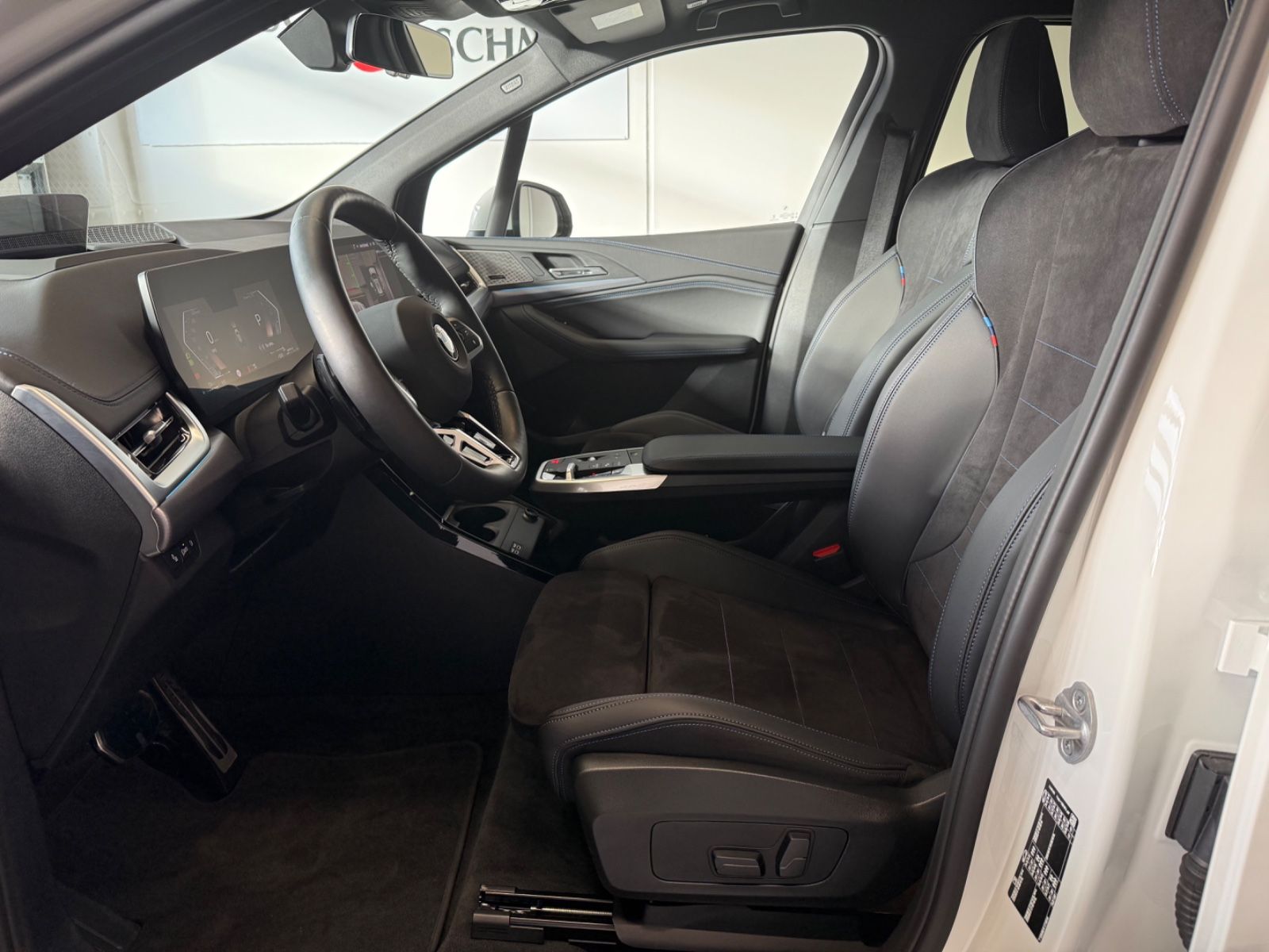 Fahrzeugabbildung BMW Active Tourer 220 i M Sport, 360-Grad Kamera