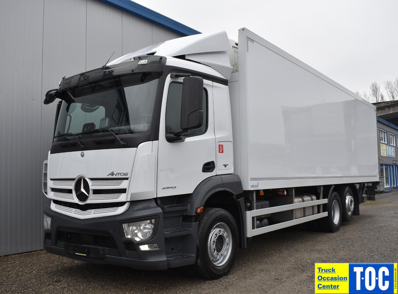 Mercedes-Benz Antos 2543 6x2 E6 Tiefkühl LBW Carrier