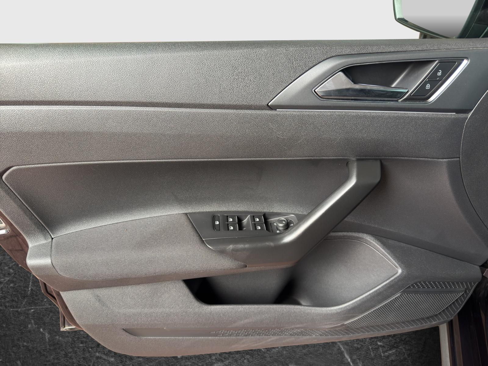 Volkswagen Polo 1.0 TSI DSG R-Line LED PDC LM Tempo Klima, миниатюра 7