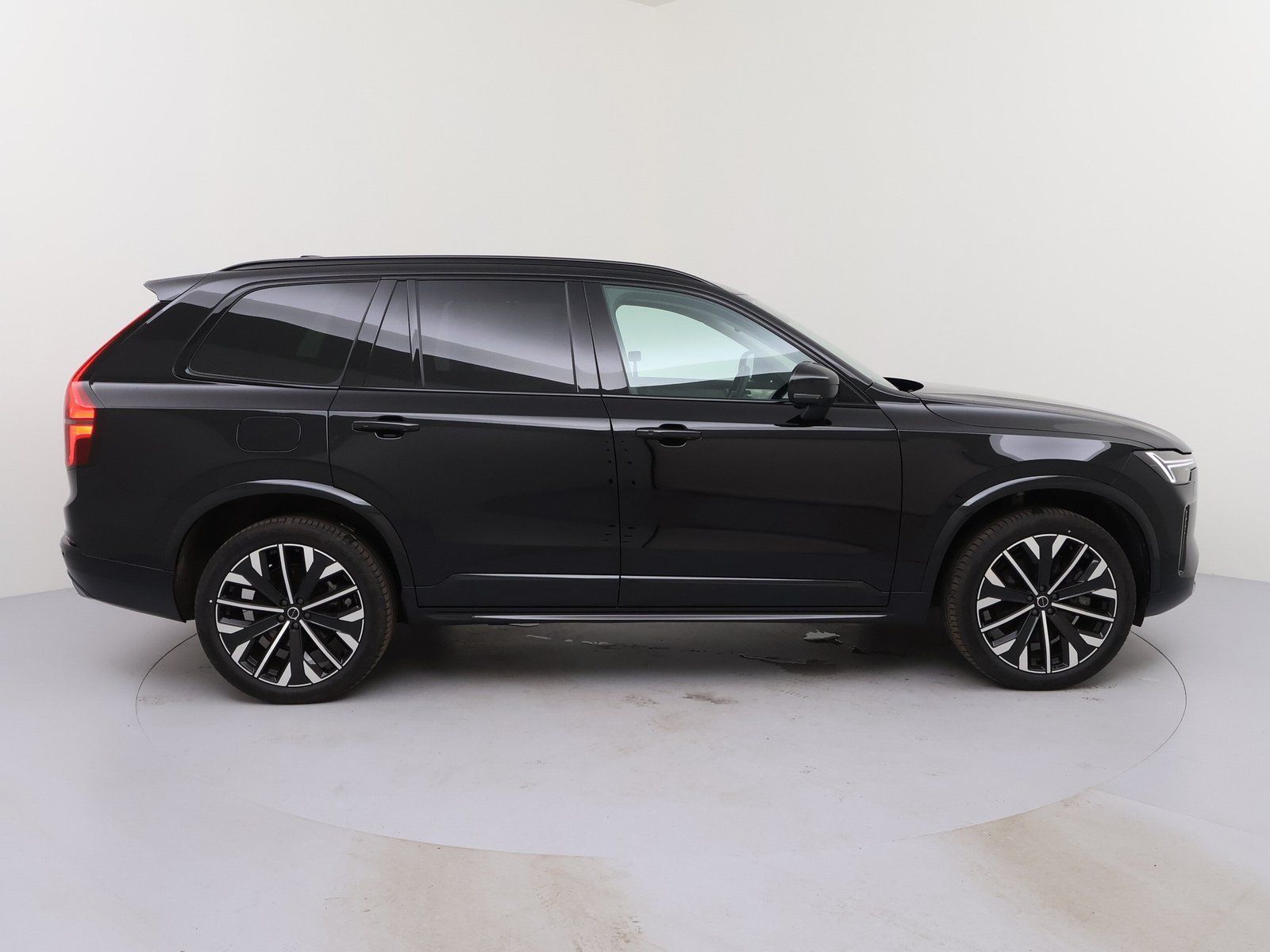 Volvo XC90 T8 Ultra Dark Recharge Plug-In Hybrid AWD foto 4