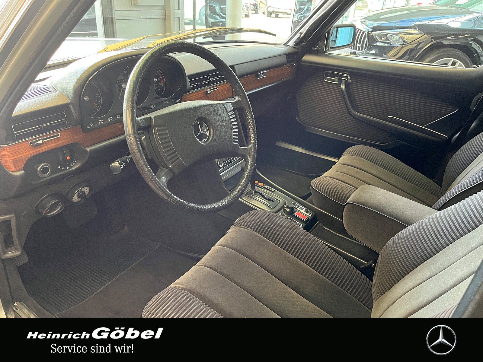 Fahrzeugabbildung Mercedes-Benz 450 SEL 6.9 W116