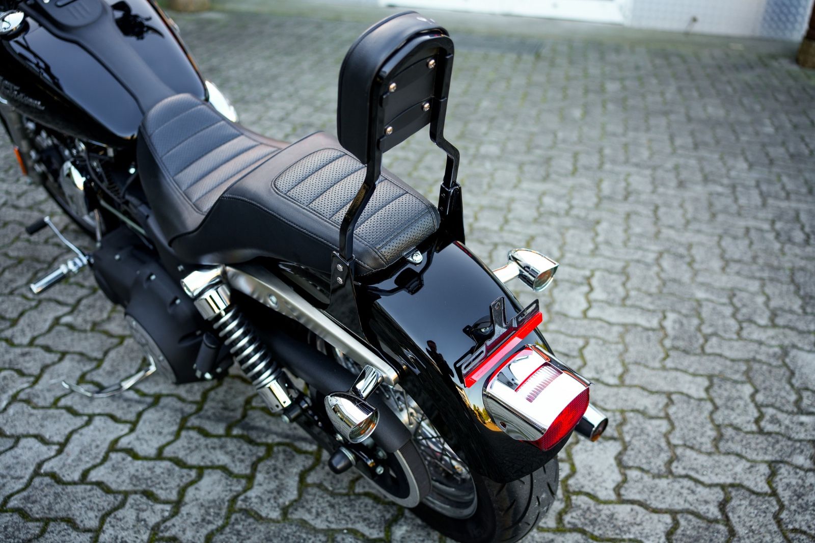 Fahrzeugabbildung Harley-Davidson FXDB Dyna Street Bob Twin Cam 96 - APE LENKER