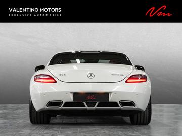 صورة 6 لـ 2011 Mercedes-BENZ SLS AMG