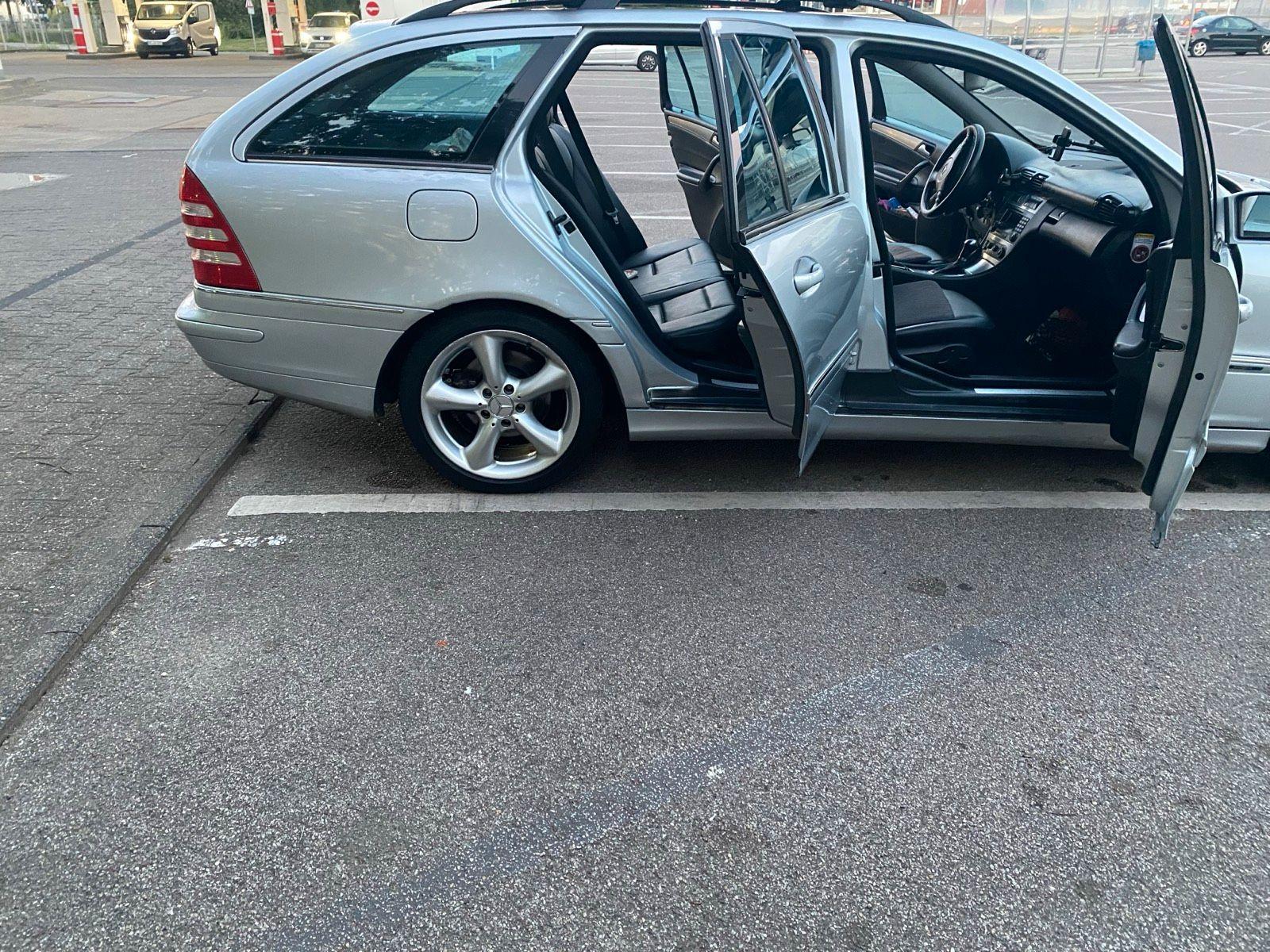 Mercedes-Benz C 220