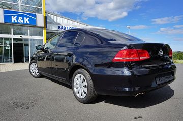 Volkswagen Passat - 8