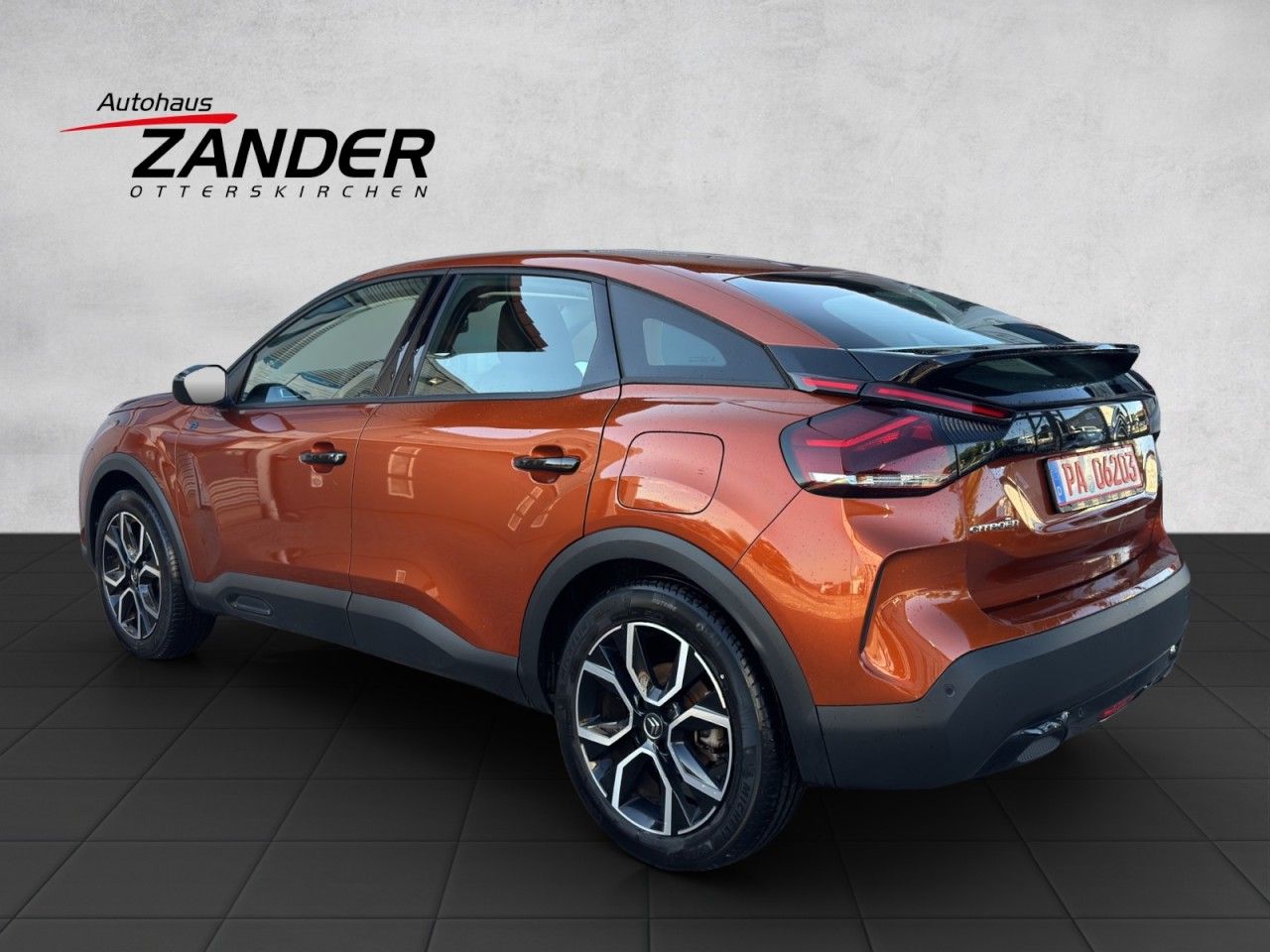 Fahrzeugabbildung Citroën C4 Lim. ë- Feel