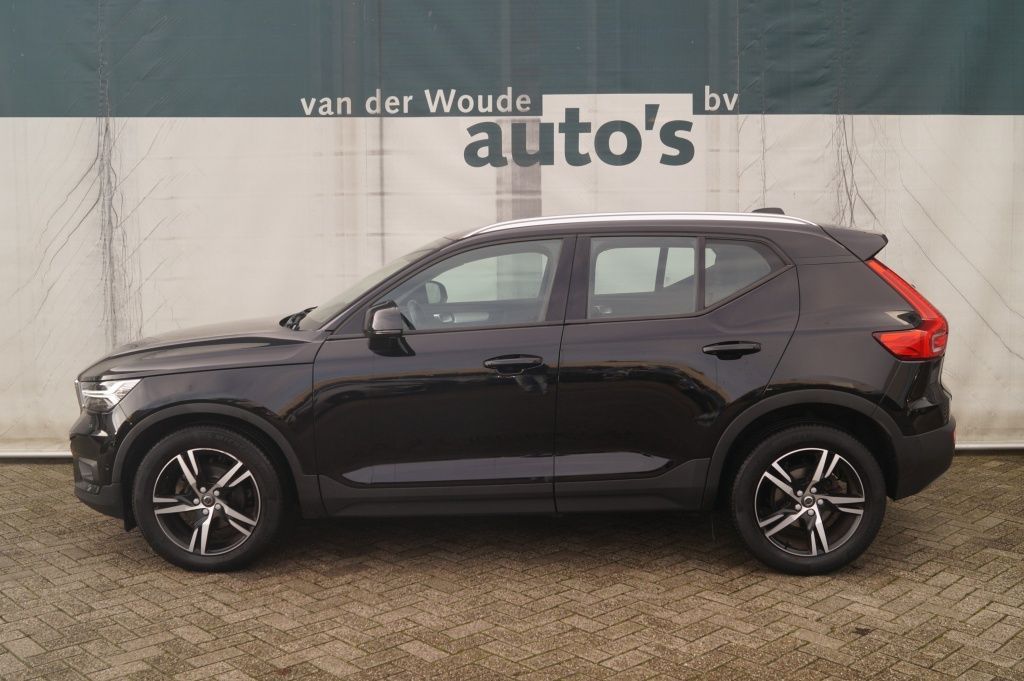 VOLVO XC 40