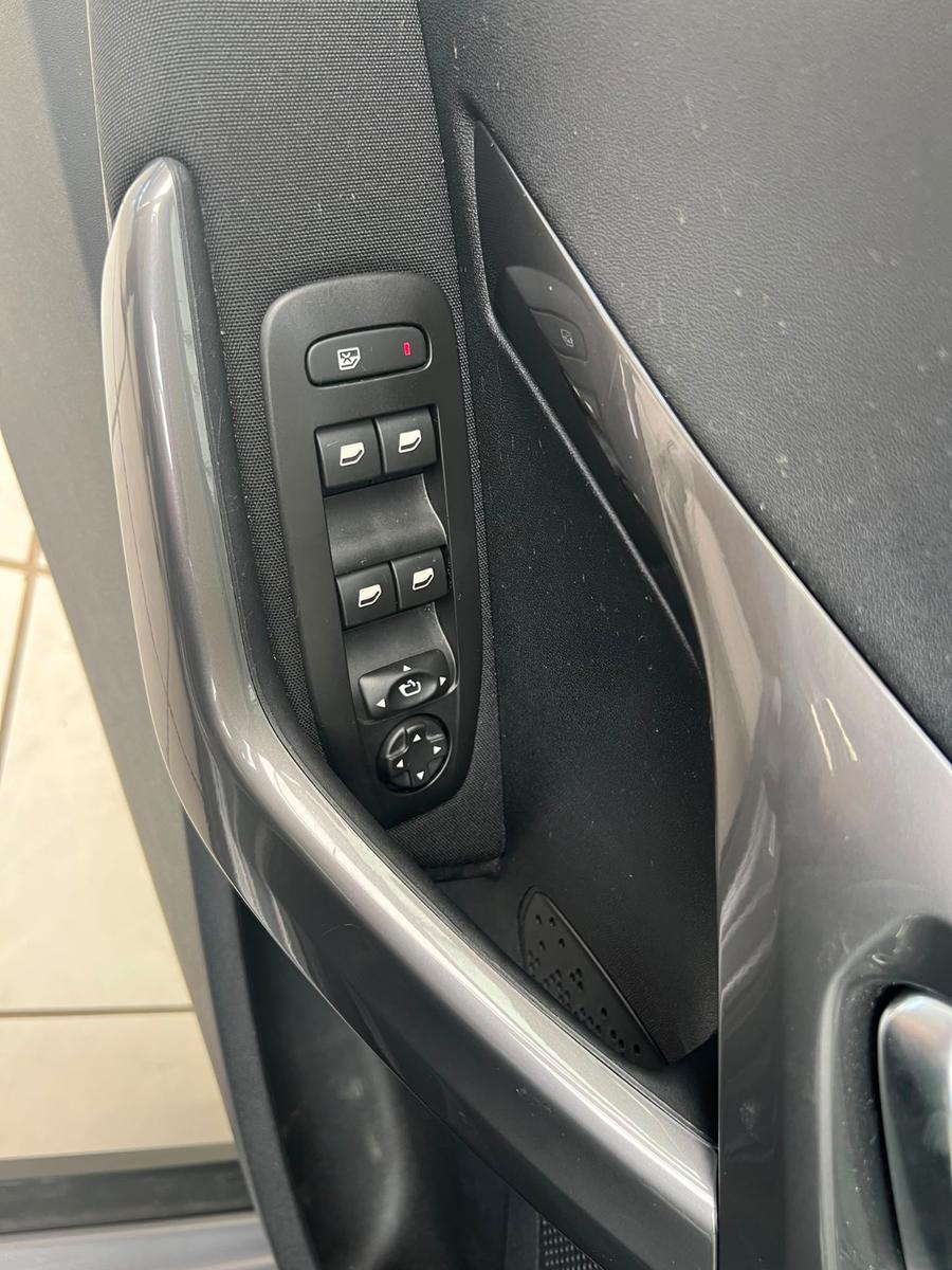 Peugeot 2008 Active Klima/Multi/1-HAND/**82.000KM**/TOP