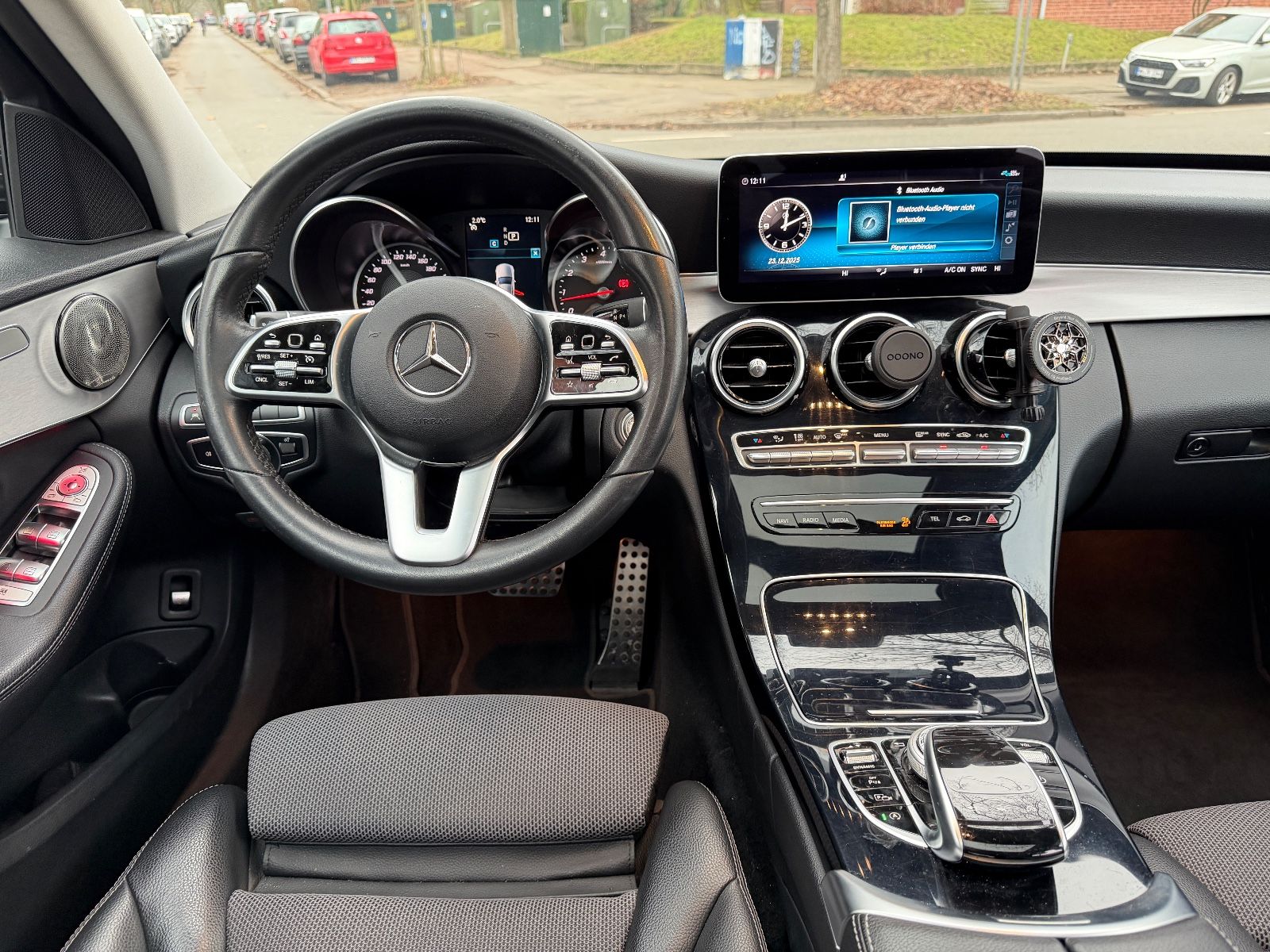 Fahrzeugabbildung Mercedes-Benz C 180 AMG*LED*SCHIEBEDACH*ALCANT*BURMESTER*KAMER