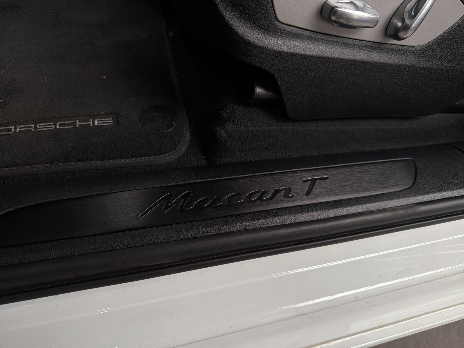 Porsche Macan T AHK|21"|Luftfederung|Pano|ACC foto 20