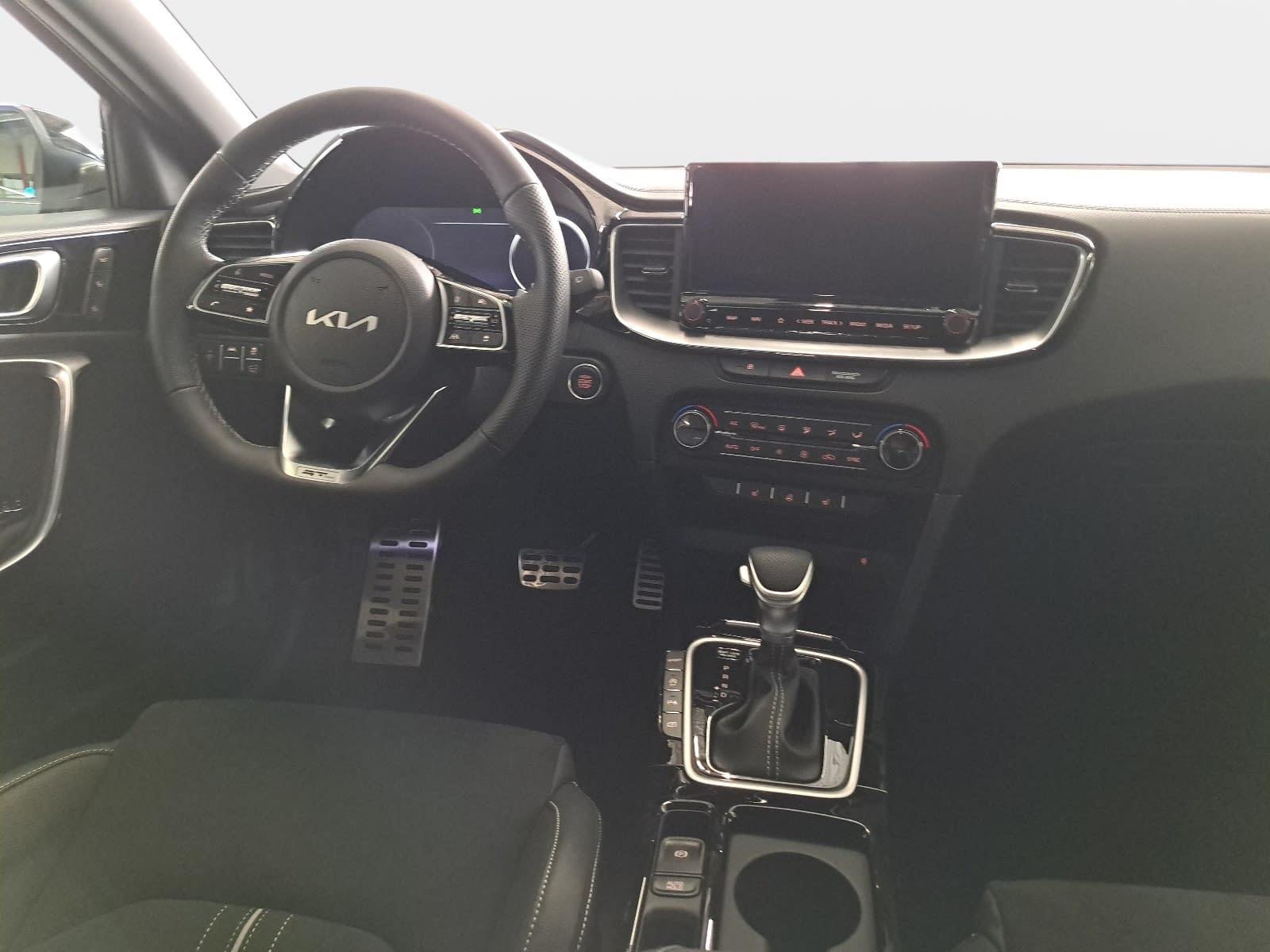 Kia CEED SW 1.5 T-GDI DCT7 GT-LINE TECHNOLOGIE LEDER
