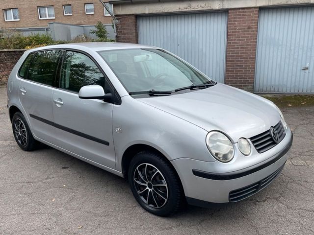 Volkswagen Polo IV Comfortline*Tüv Neu*KLIMA*E-FENSTER*